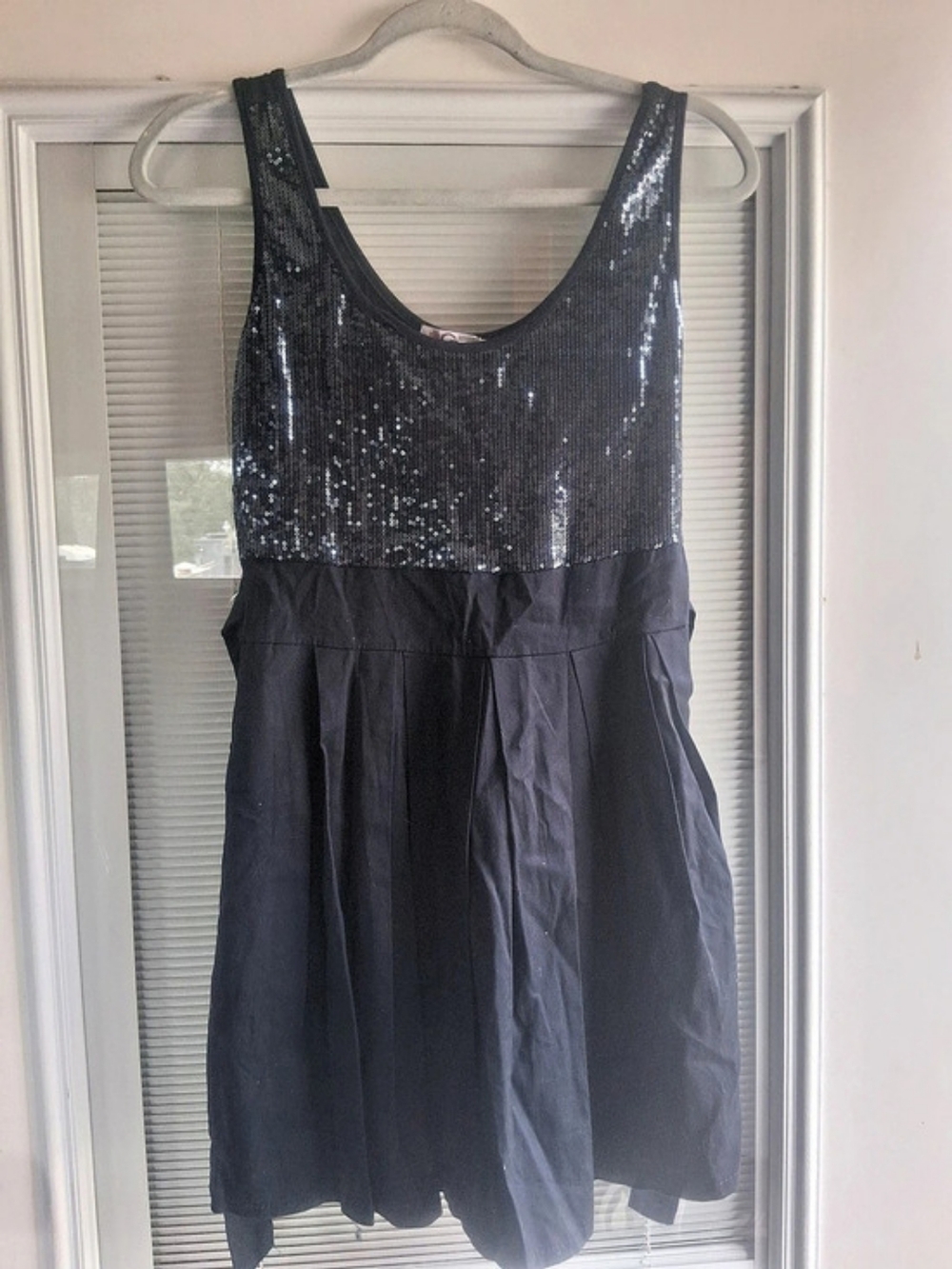 WalG Sequin Mini Dress in Navy Size Small Like New